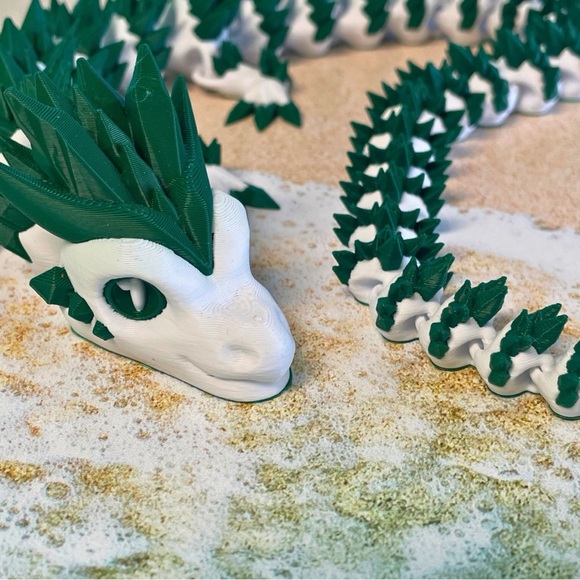 3D Printed Articulated Dragon Green/White 21" - Picture 2 of 12